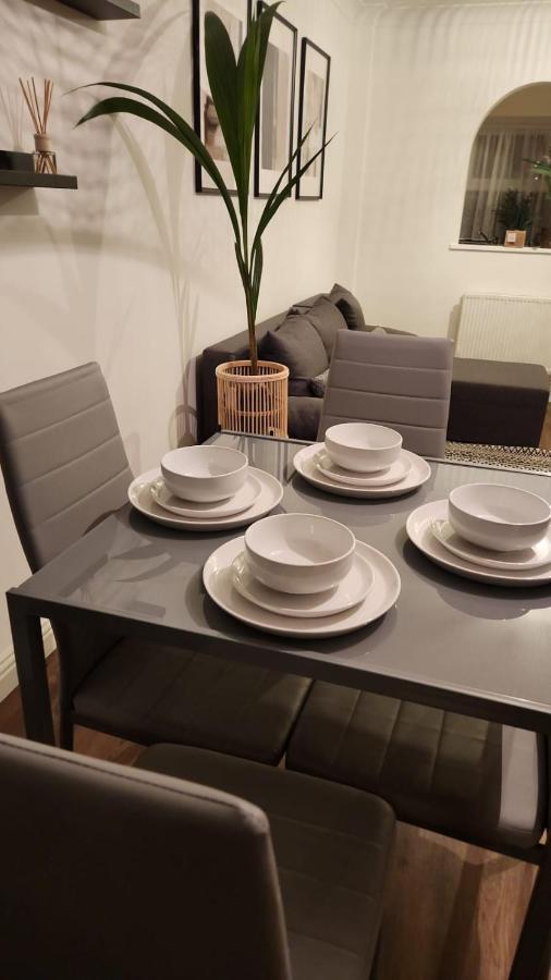 Acacia Villa Dunstable Buitenkant foto
