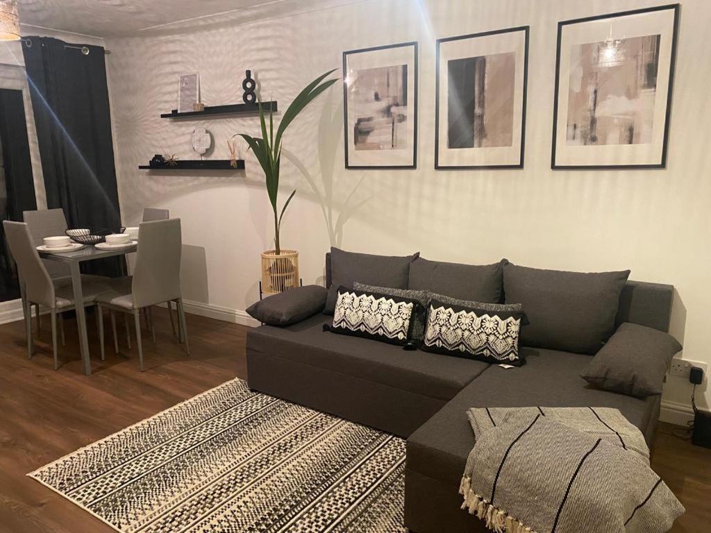 Acacia Villa Dunstable Buitenkant foto